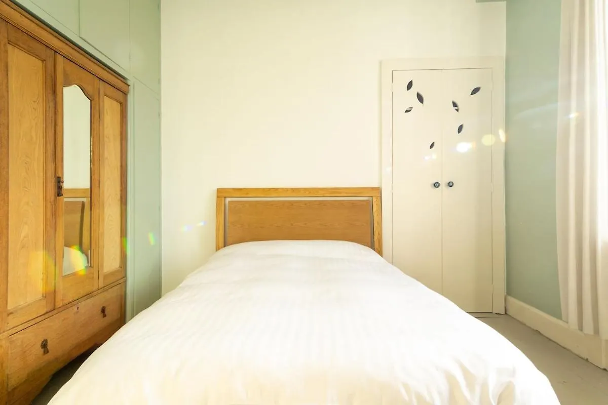 Stunning Central Flat With Modern Furnishings エディンバラ イギリス